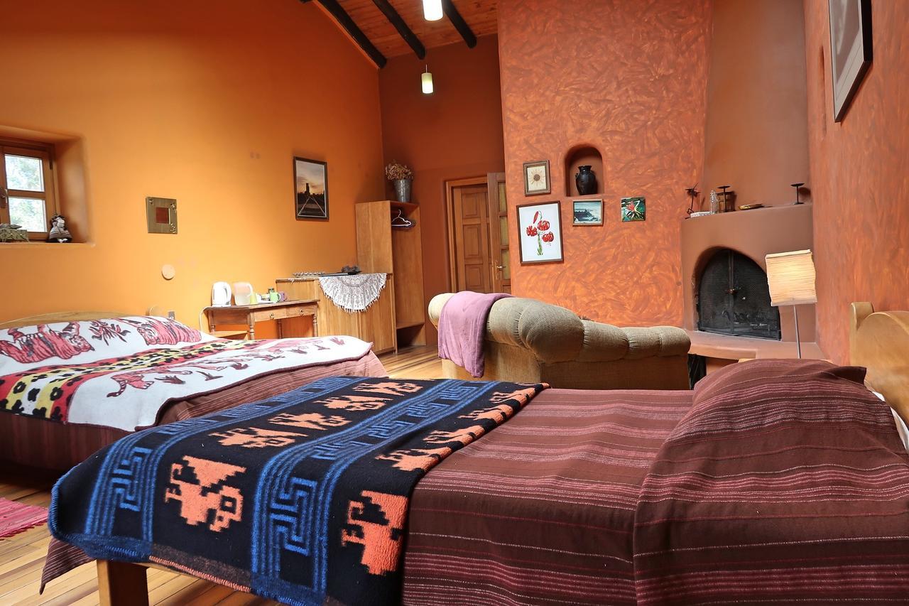 חוארז The Lazy Dog Inn A Mountain Lodge מראה חיצוני תמונה