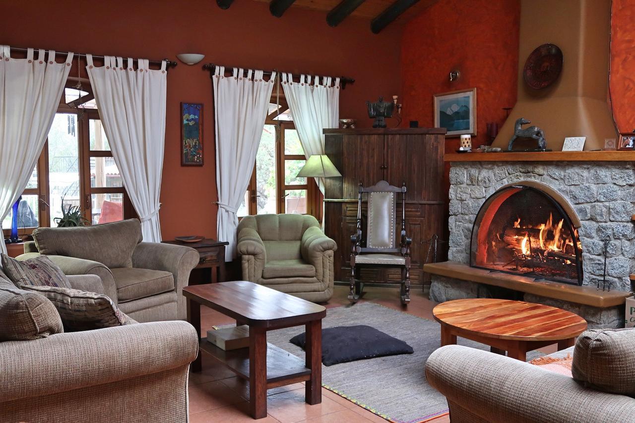 חוארז The Lazy Dog Inn A Mountain Lodge מראה חיצוני תמונה